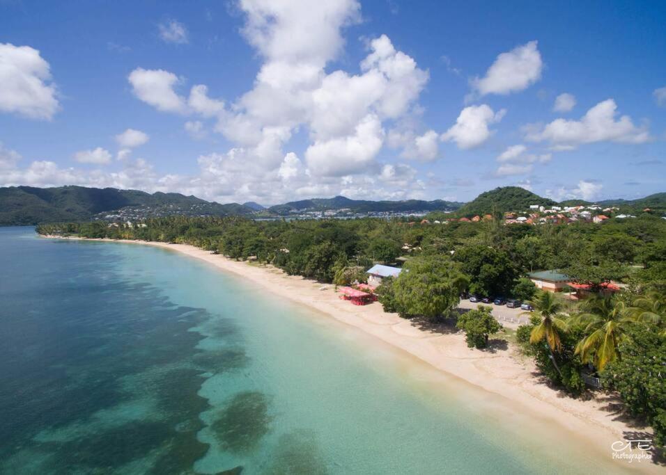 Maison Authentique A 300M De La Plage Sainte-Anne Luaran gambar